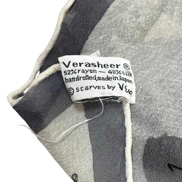 Vintage VERA gray & beige chiffon silk scarf flowers floral art-to-wear FLAW - Picture 4 of 9